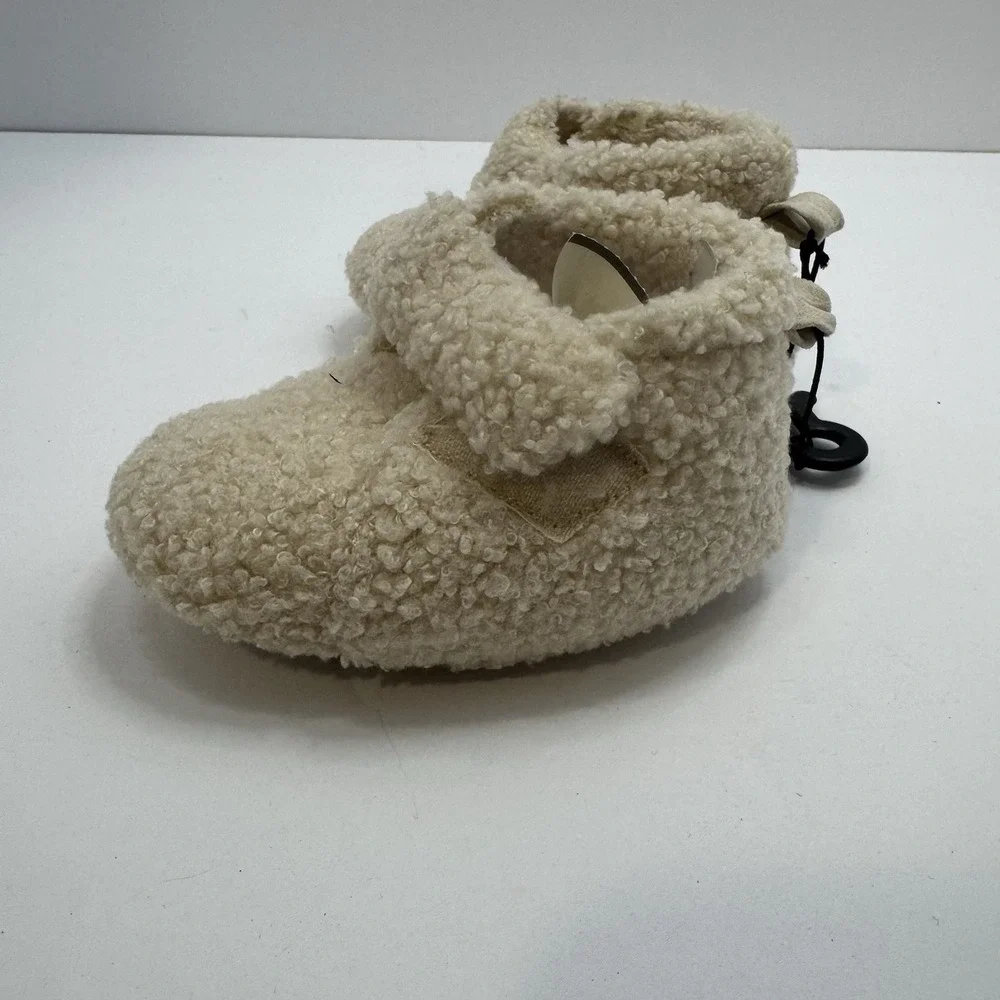 Wonder Nation Baby Boy Baby Girl  Bootie Slippers Faux Fur Cream Size 4c